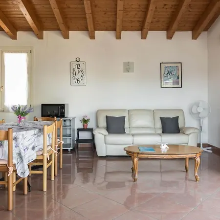 Frank Ronyo דירה דסנזאנו דל גארדה