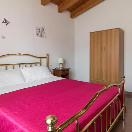 Frank Ronyo Apartment Desenzano del Garda